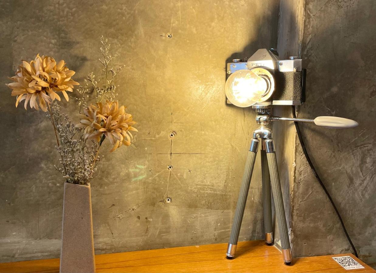 Central Old Town Cottage バンコク都 エクステリア 写真