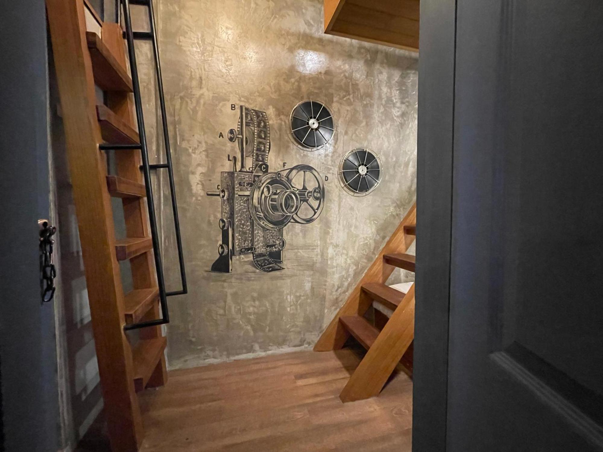 Central Old Town Cottage バンコク都 エクステリア 写真